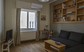 Miranda'S Apartment In Thissio
